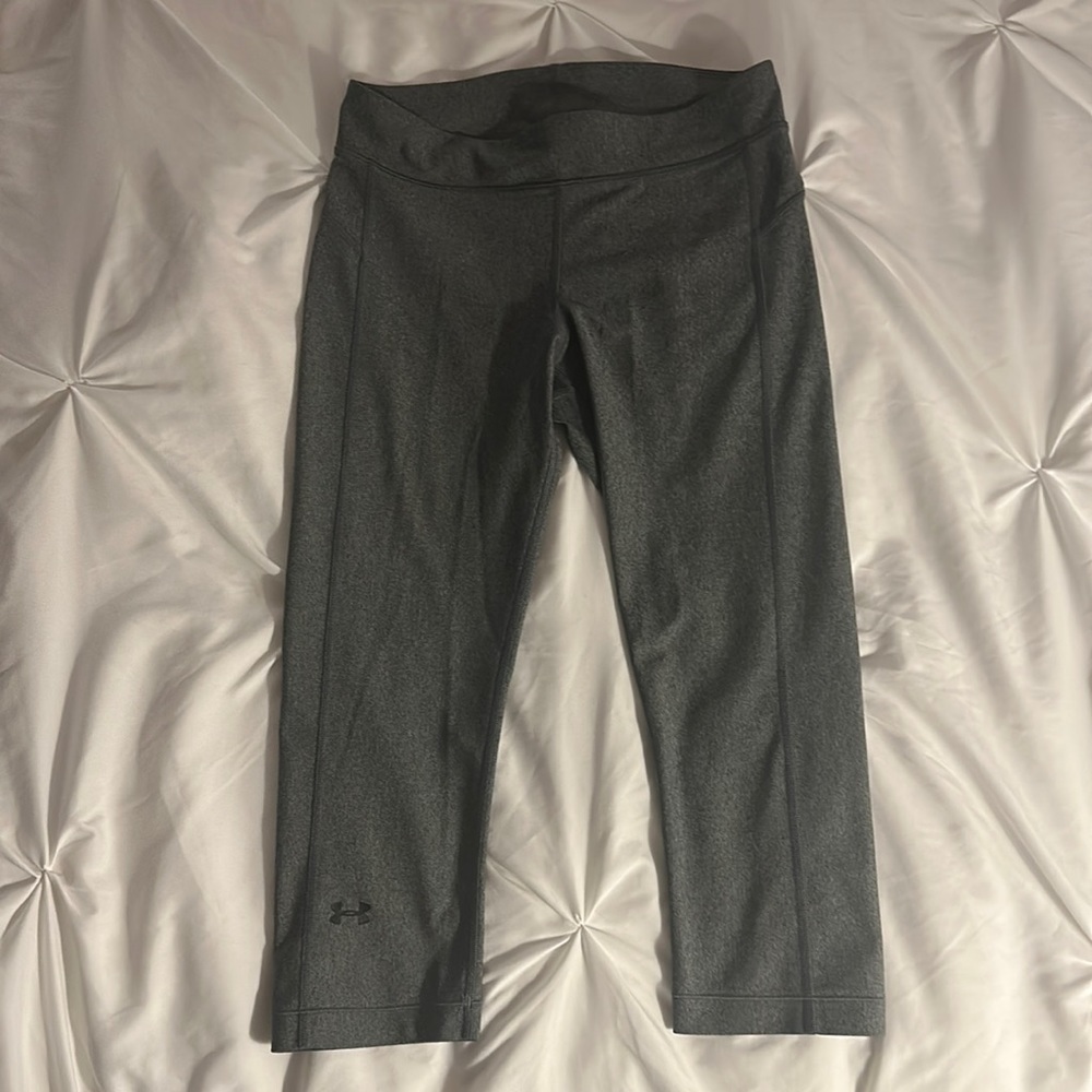 Gray UA 3/4 leggings